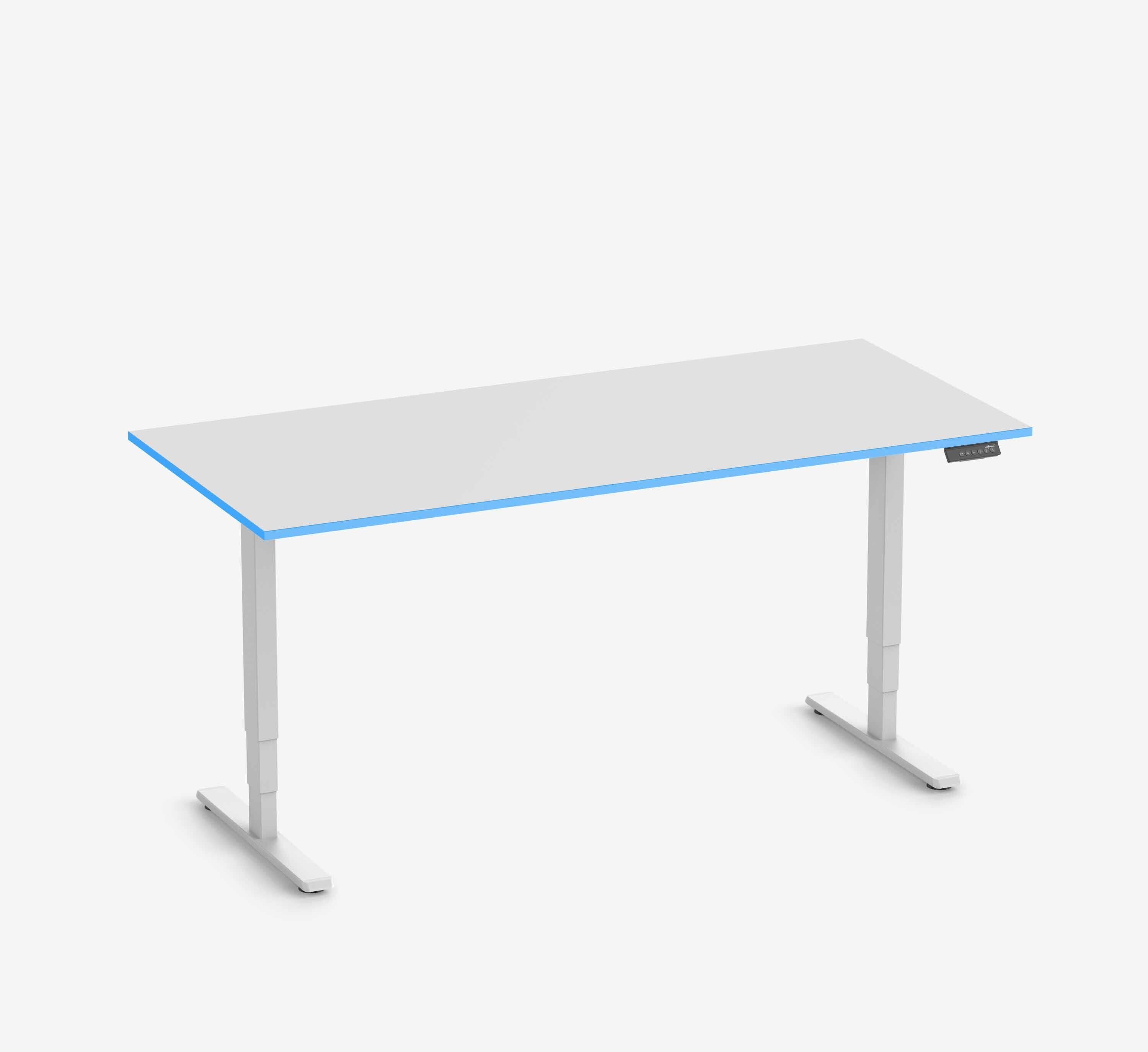 Scrivania da gaming FOKUS - Colore: Nero | Colore bordo: Royal Blue | Forma del piano: Rettangolare | Dimensione: 140x80