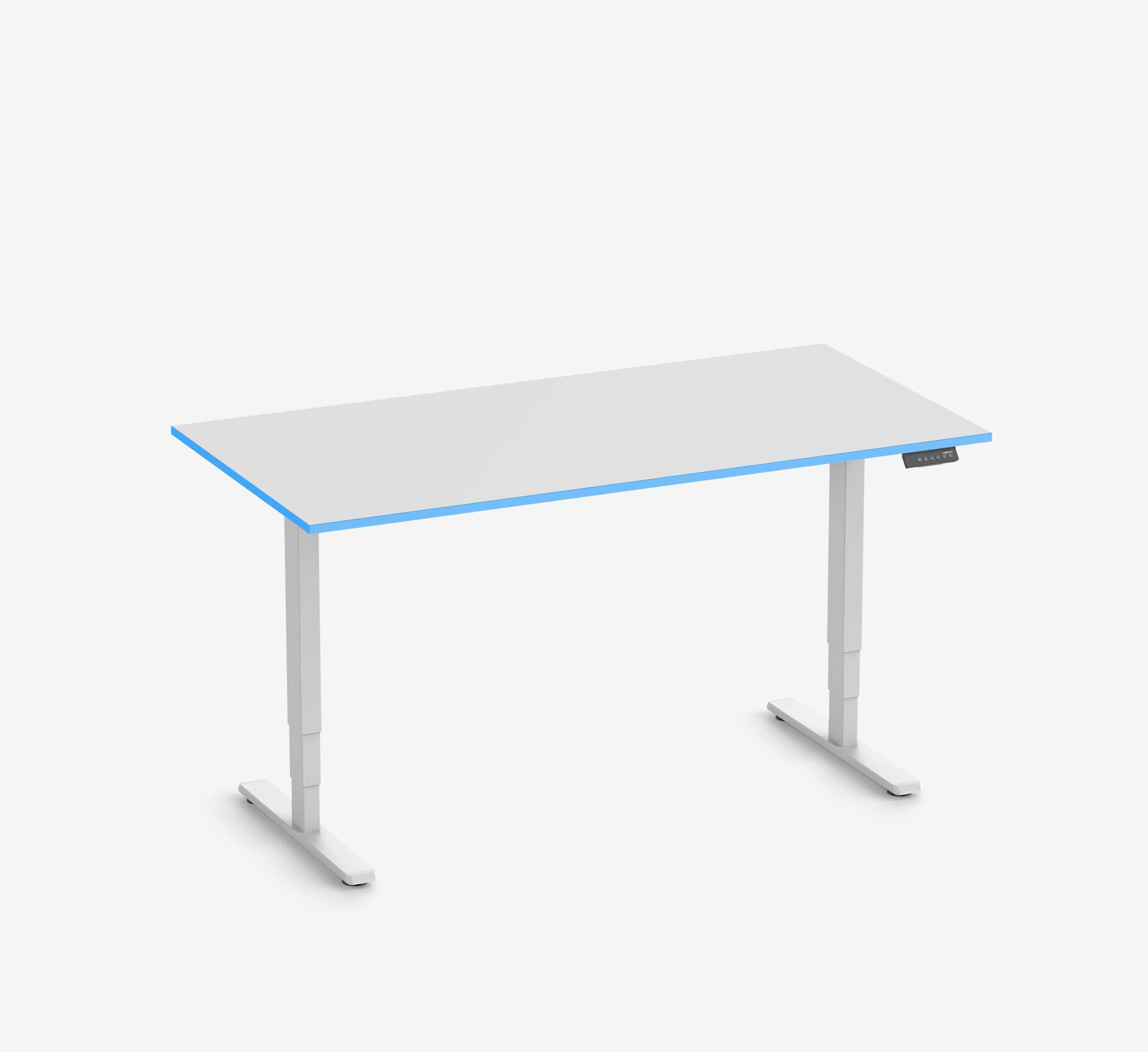 Scrivania da gaming FOKUS - Colore: Nero | Colore bordo: Royal Blue | Forma del piano: Rettangolare | Dimensione: 140x80