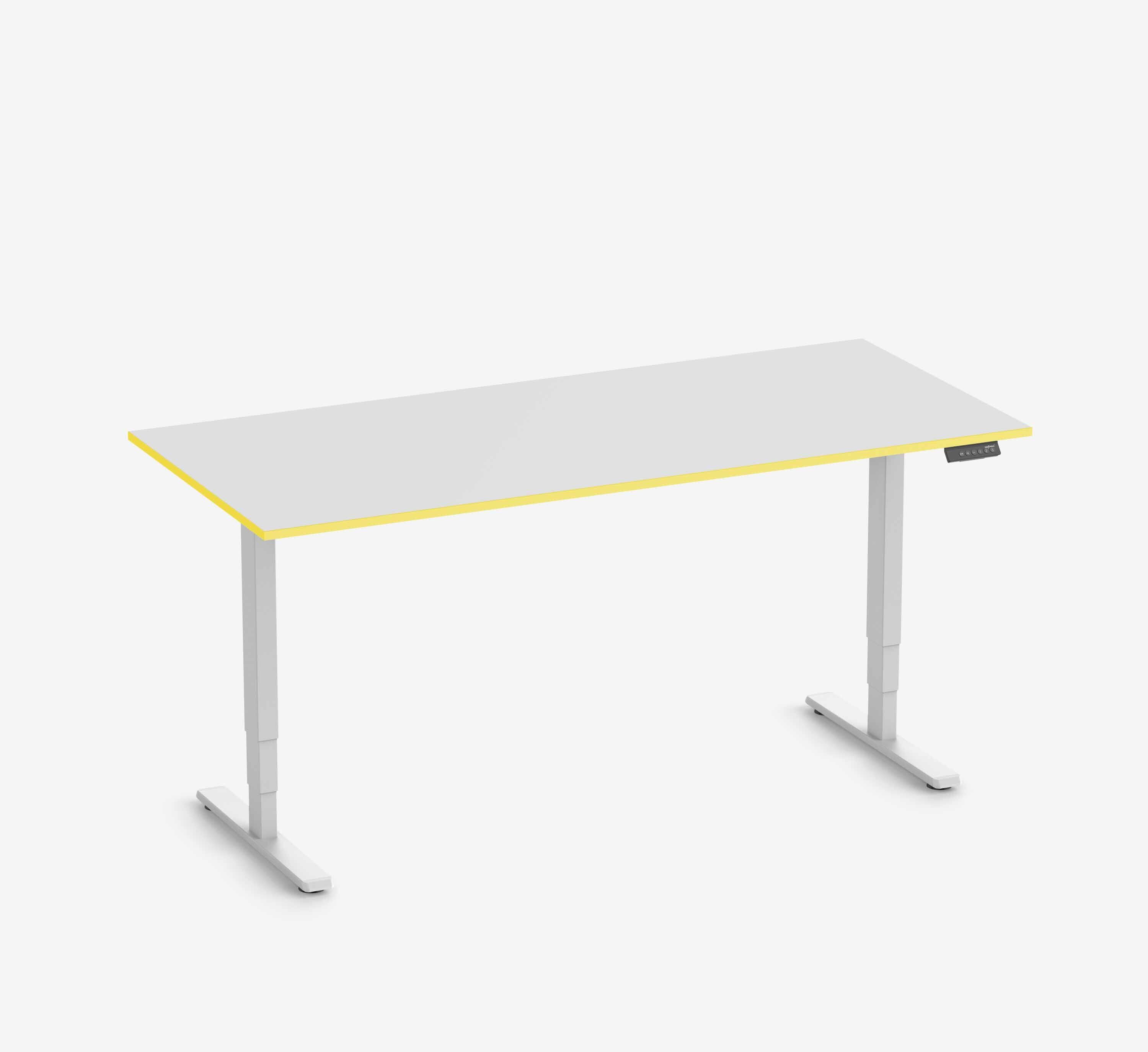 Scrivania da gaming FOKUS - Colore: Nero | Colore bordo: Royal Blue | Forma del piano: Rettangolare | Dimensione: 140x80